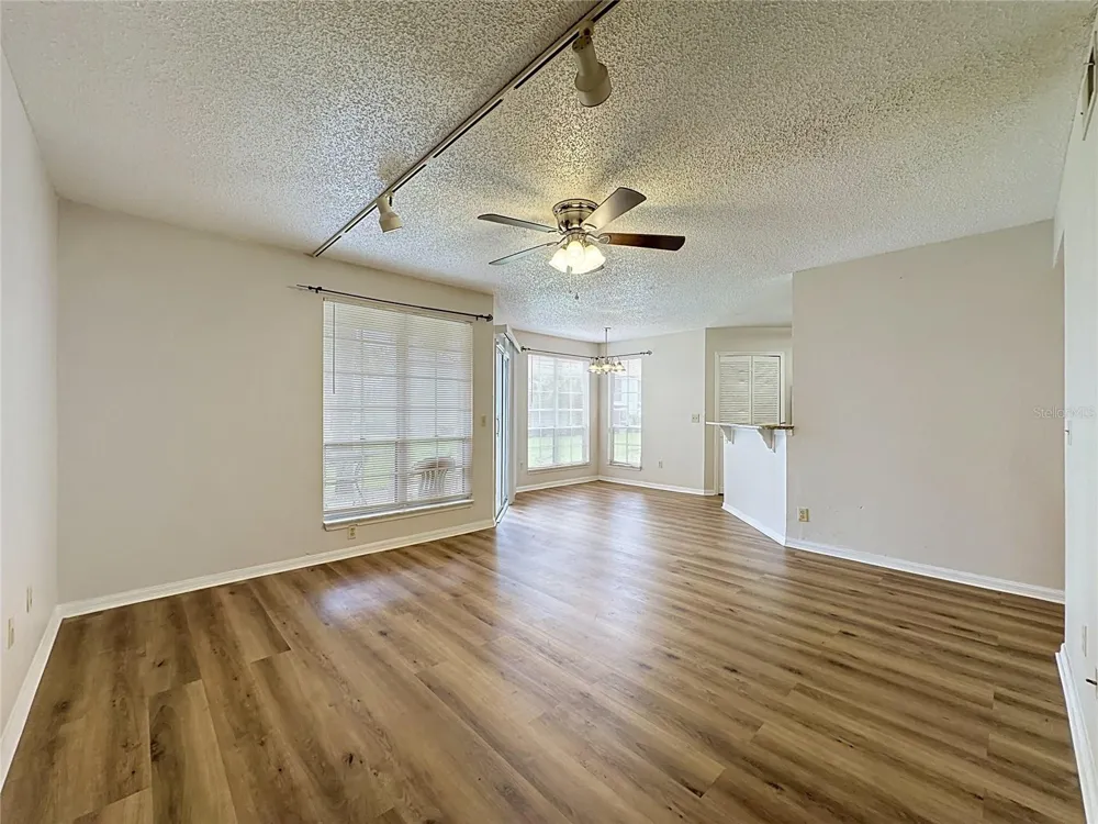 4817 NORMANDY PLACE #105 Orlando, FL 32811