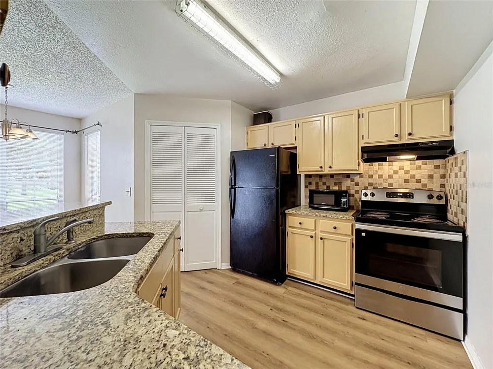 4817 NORMANDY PLACE #105 Orlando, FL 32811