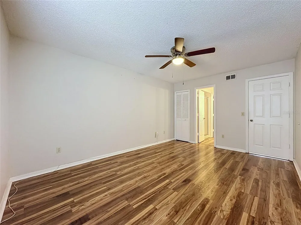 4817 NORMANDY PLACE #105 Orlando, FL 32811
