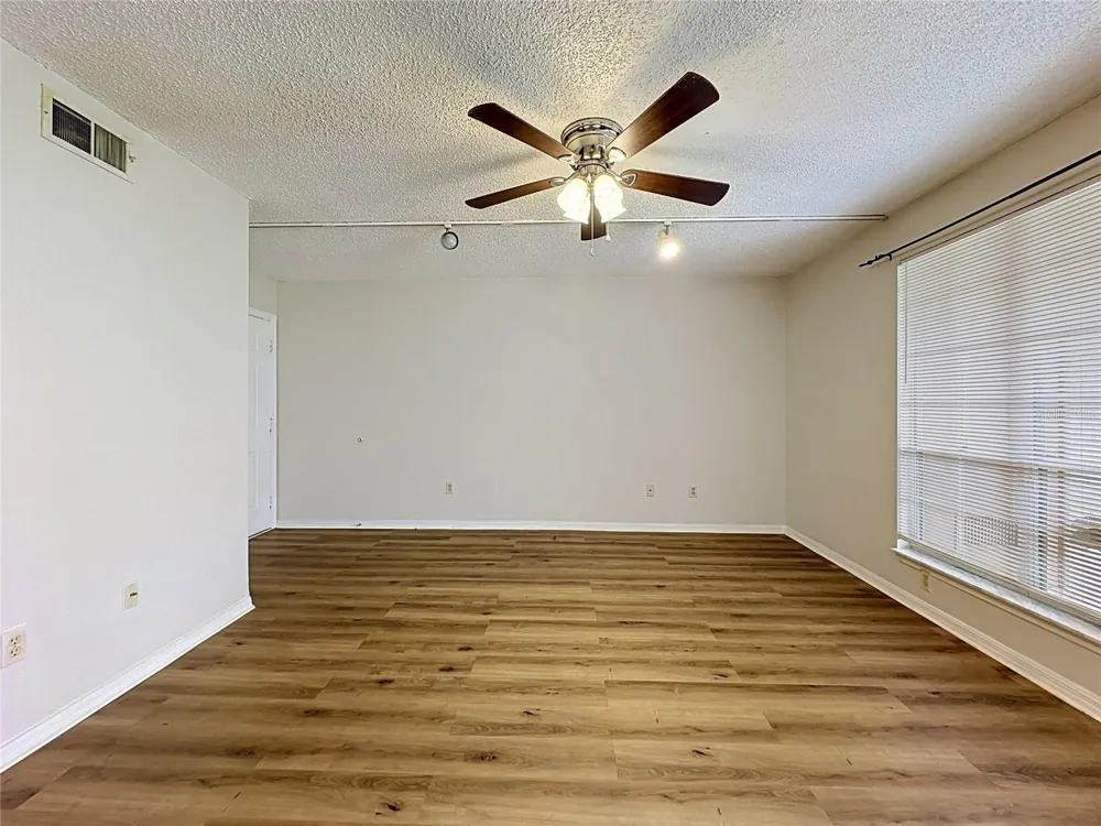 4817 NORMANDY PLACE #105 Orlando, FL 32811