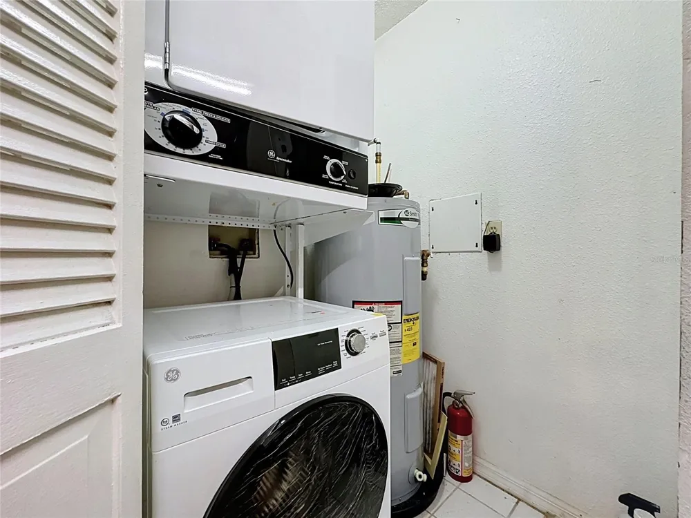 4817 NORMANDY PLACE #105 Orlando, FL 32811