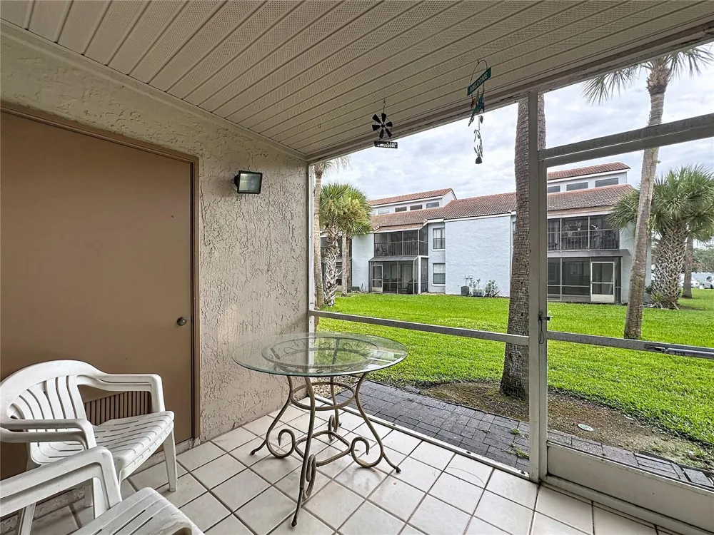 4817 NORMANDY PLACE #105 Orlando, FL 32811