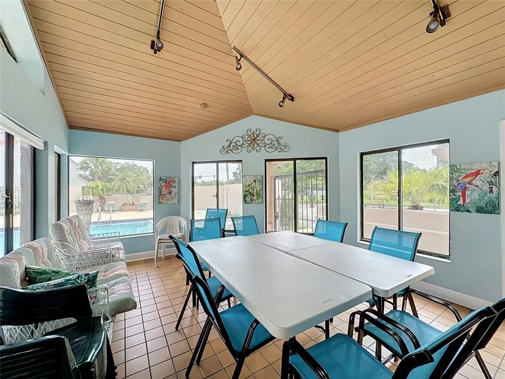 4817 NORMANDY PLACE #105 Orlando, FL 32811