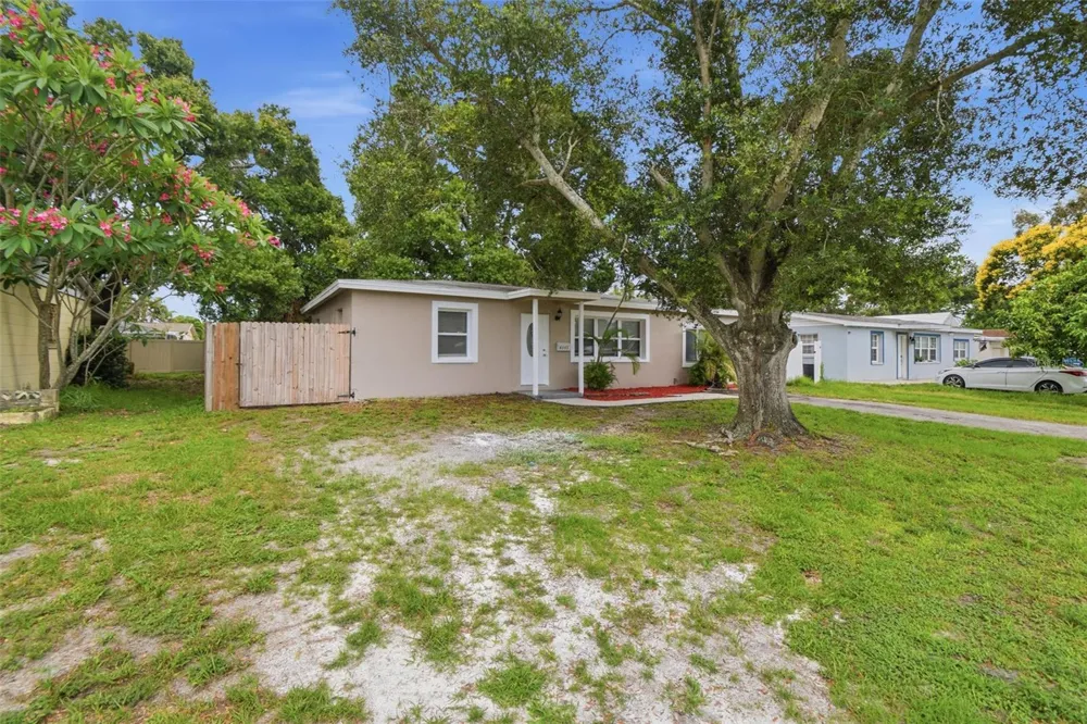 8331 55TH STREET Pinellas Park, FL 33781