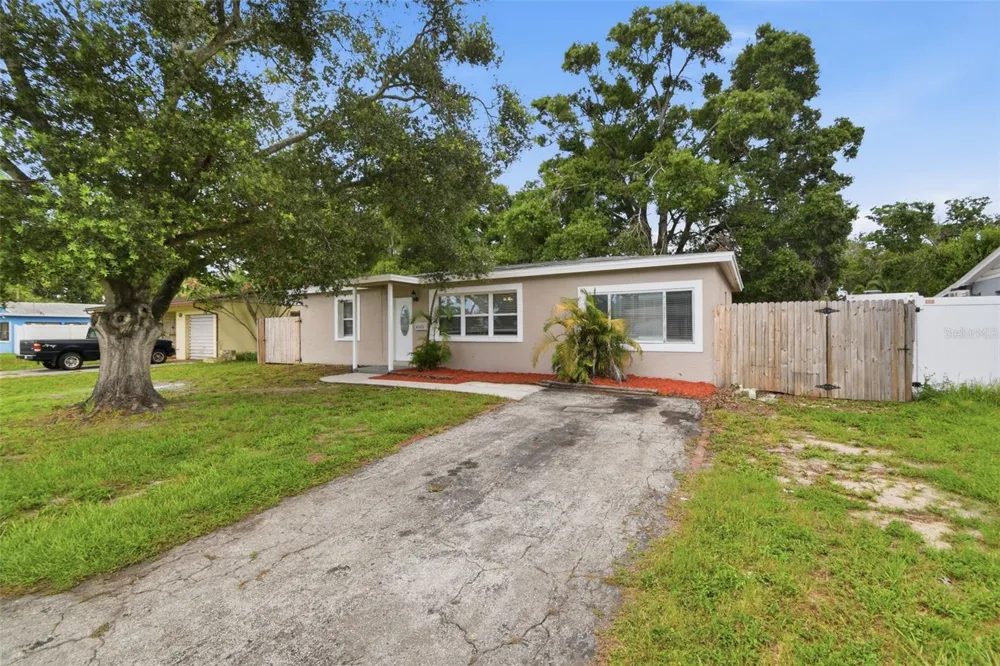 8331 55TH STREET Pinellas Park, FL 33781
