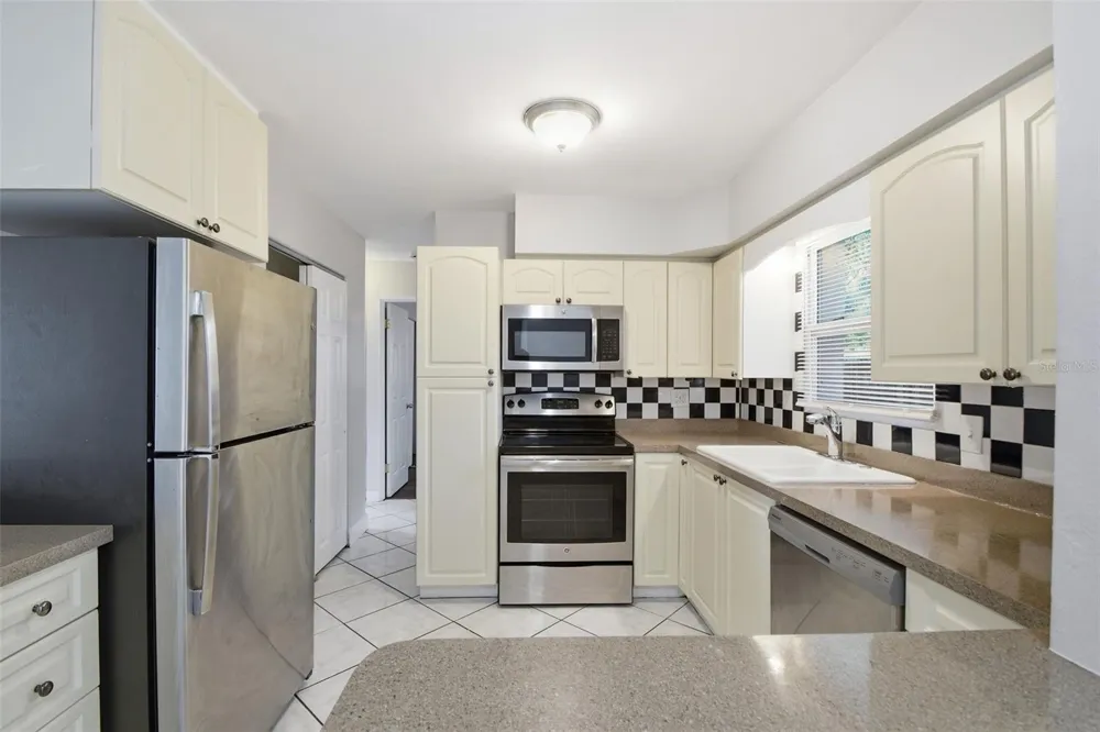 8331 55TH STREET Pinellas Park, FL 33781