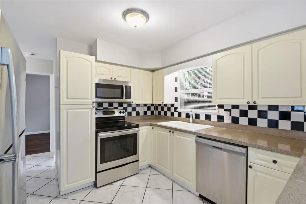 8331 55TH STREET Pinellas Park, FL 33781