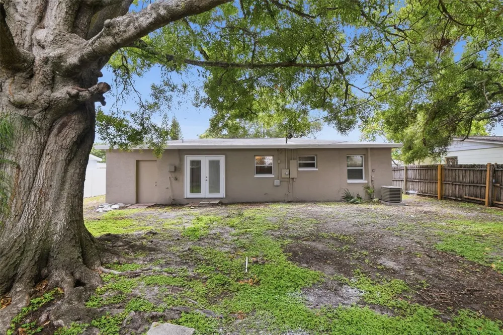 8331 55TH STREET Pinellas Park, FL 33781
