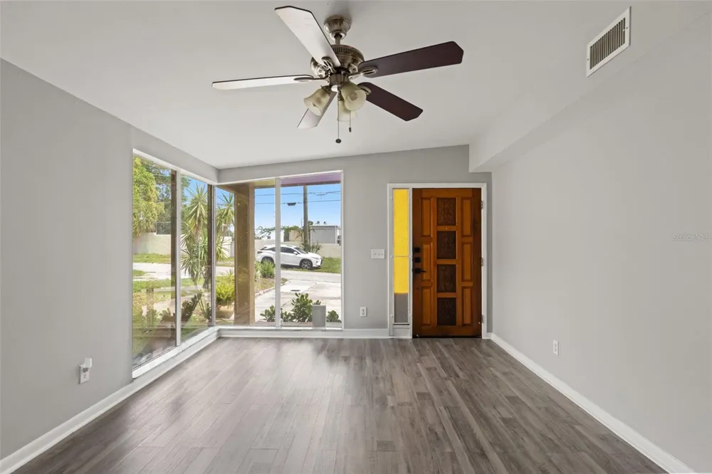 2116 W ABDELLA STREET Tampa, FL 33607