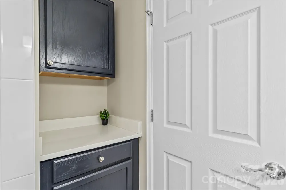 109 W Poplar Street W Stanley, NC 28164