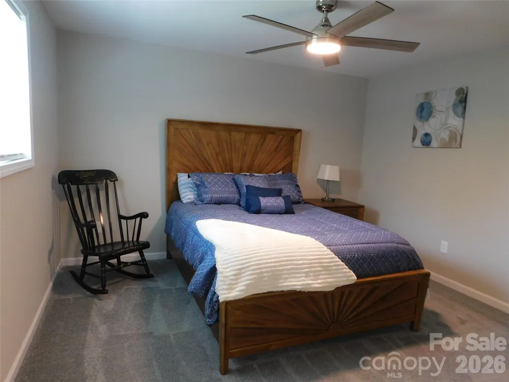 109 W Poplar Street W Stanley, NC 28164