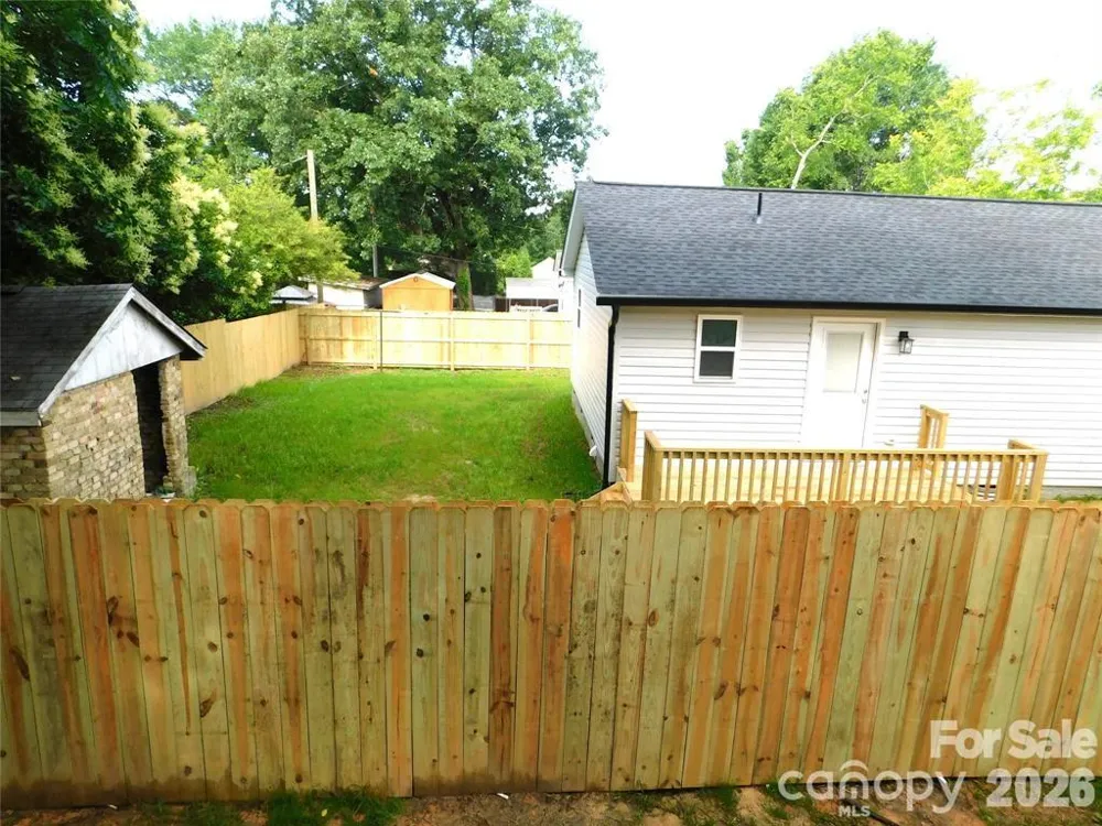 109 W Poplar Street W Stanley, NC 28164