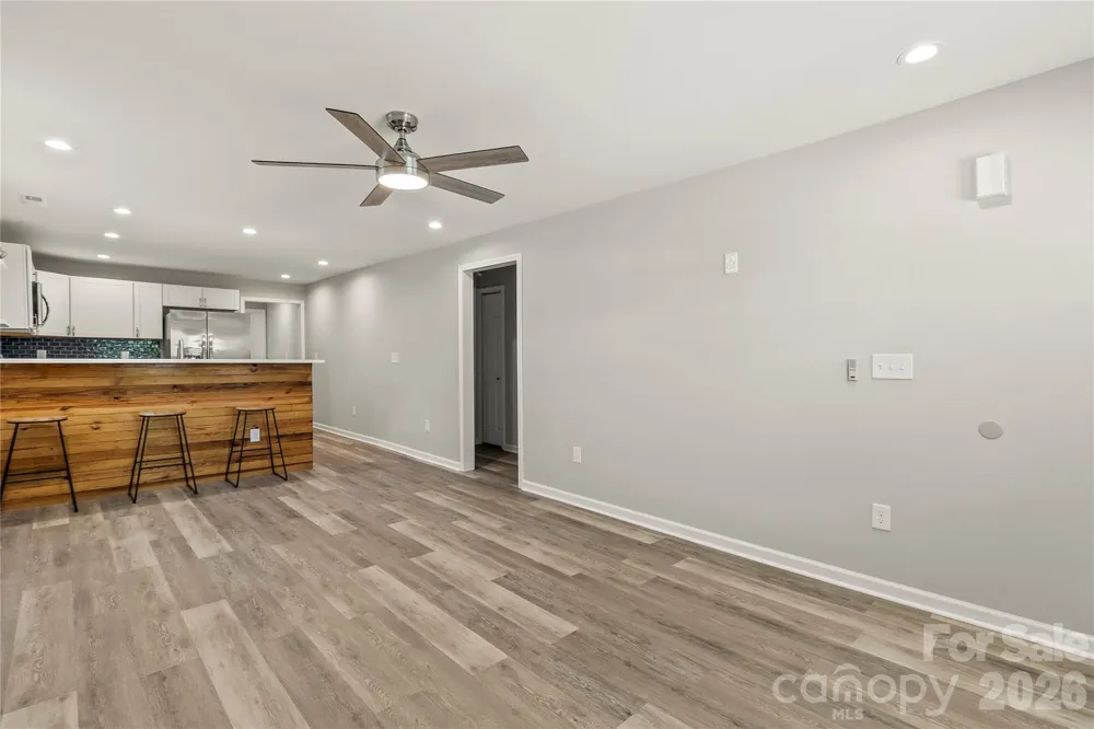 109 W Poplar Street W Stanley, NC 28164