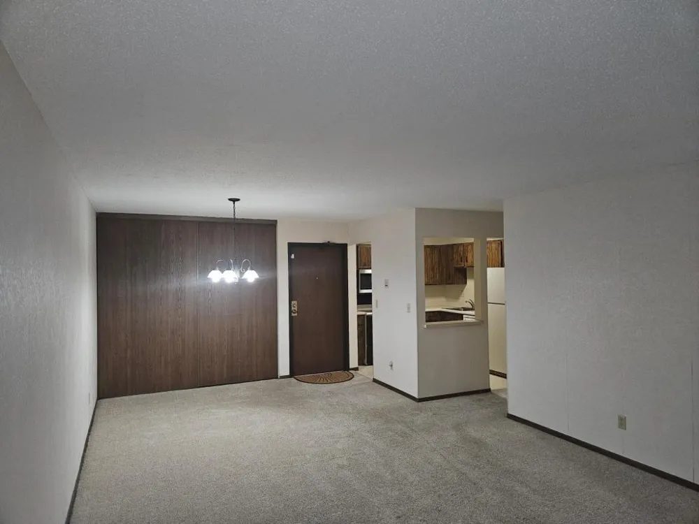 1855 Silver Bell Road #314 Eagan, MN 55122