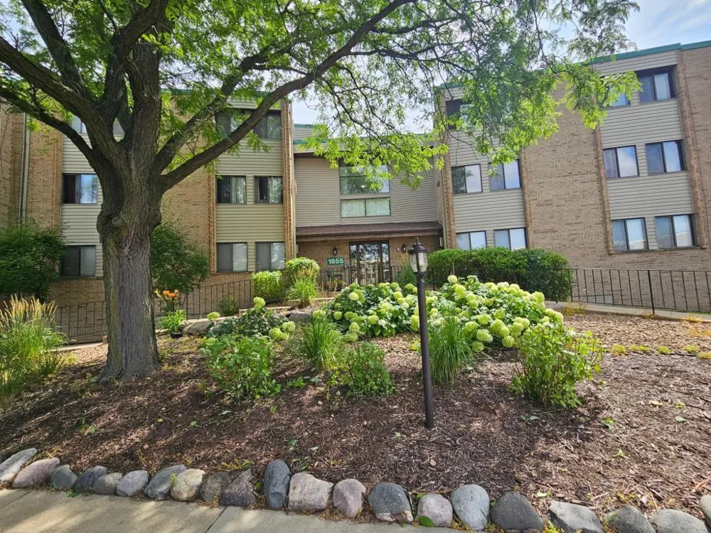 1855 Silver Bell Road #314 Eagan, MN 55122