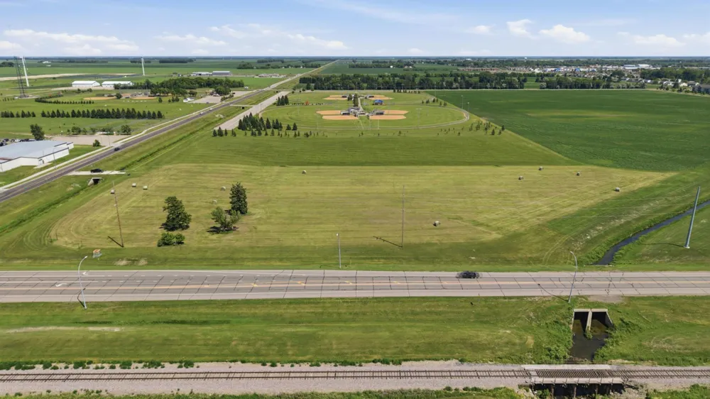 2305 15th Avenue Moorhead, MN 56560