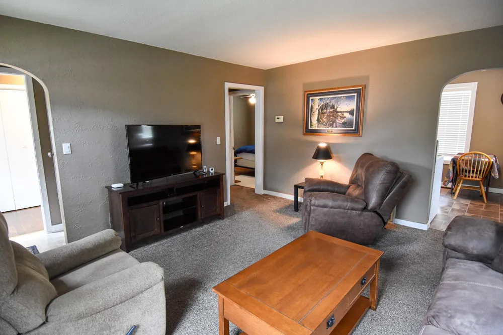 417 Kendall Avenue S Thief River Falls, MN 56701