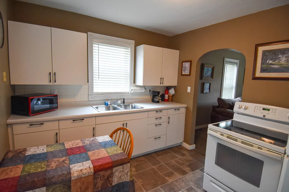 417 Kendall Avenue S Thief River Falls, MN 56701