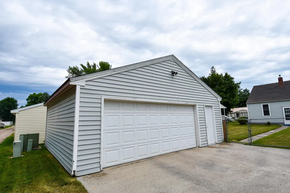 417 Kendall Avenue S Thief River Falls, MN 56701