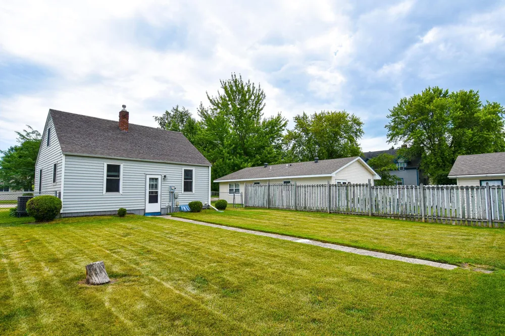 417 Kendall Avenue S Thief River Falls, MN 56701