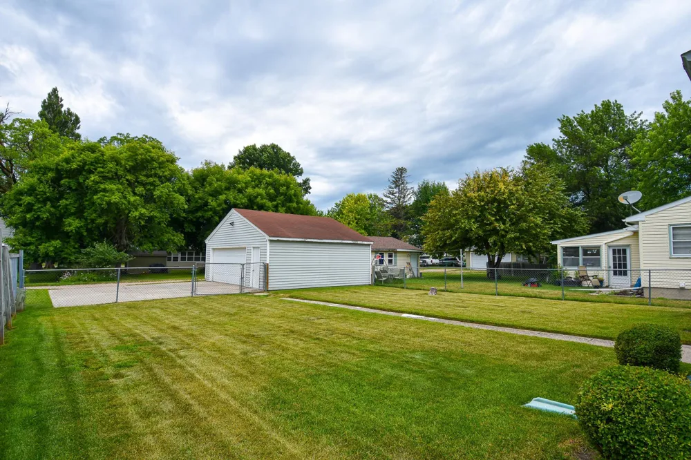417 Kendall Avenue S Thief River Falls, MN 56701