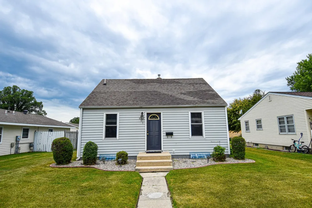 417 Kendall Avenue S Thief River Falls, MN 56701