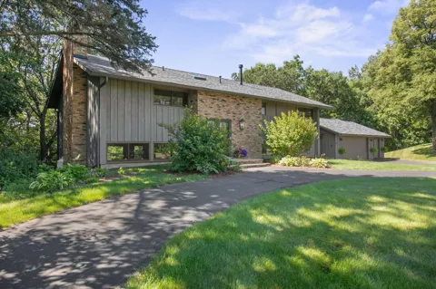 565 Lakota Lane