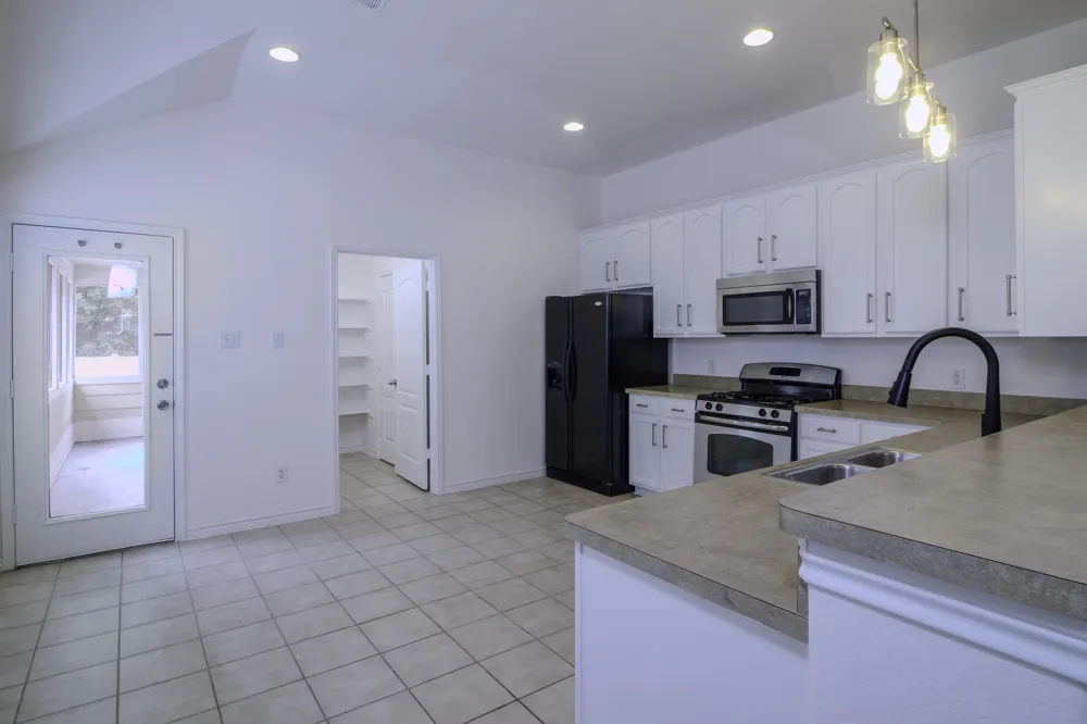 1609 Jasmine Trail Savannah, TX 76227