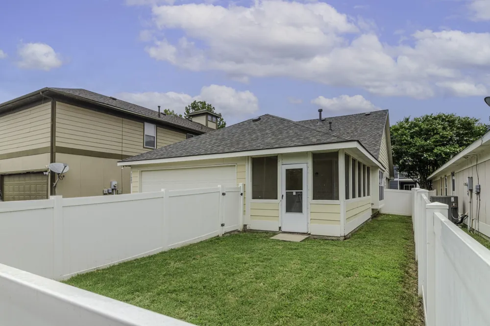 1609 Jasmine Trail Savannah, TX 76227