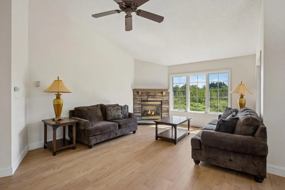 3713 Keene Creek Lane Duluth, MN 55811