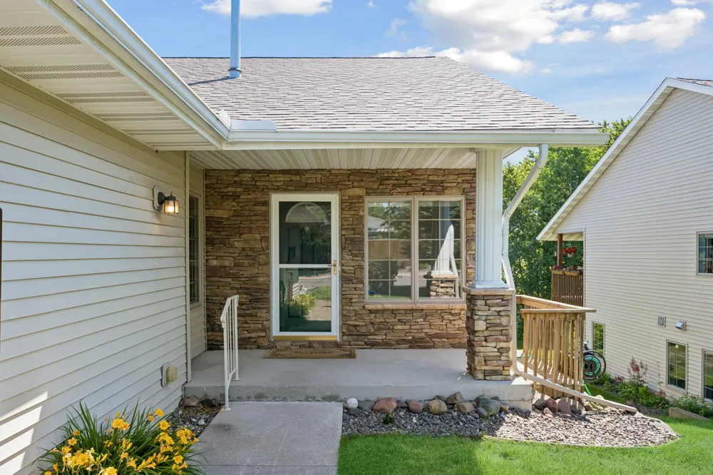 3713 Keene Creek Lane Duluth, MN 55811