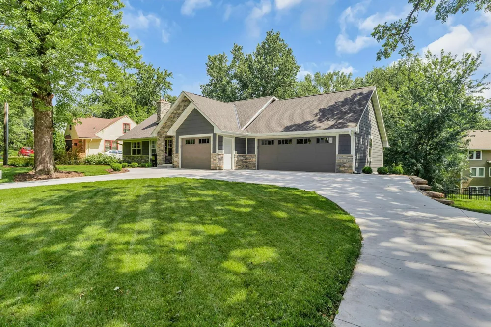 4213 Wooddale Avenue S Saint Louis Park, MN 55416
