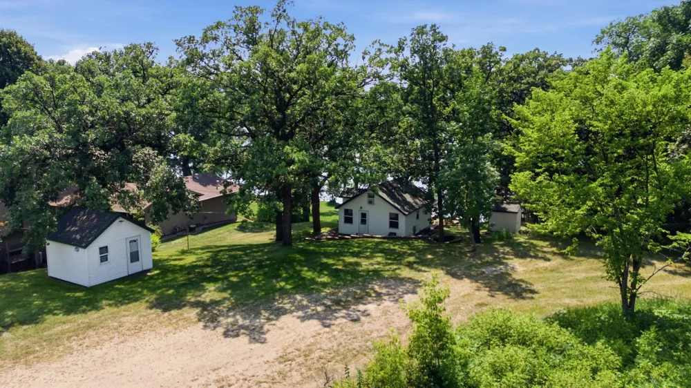 15588 E Munson Drive Detroit Lakes, MN 56501