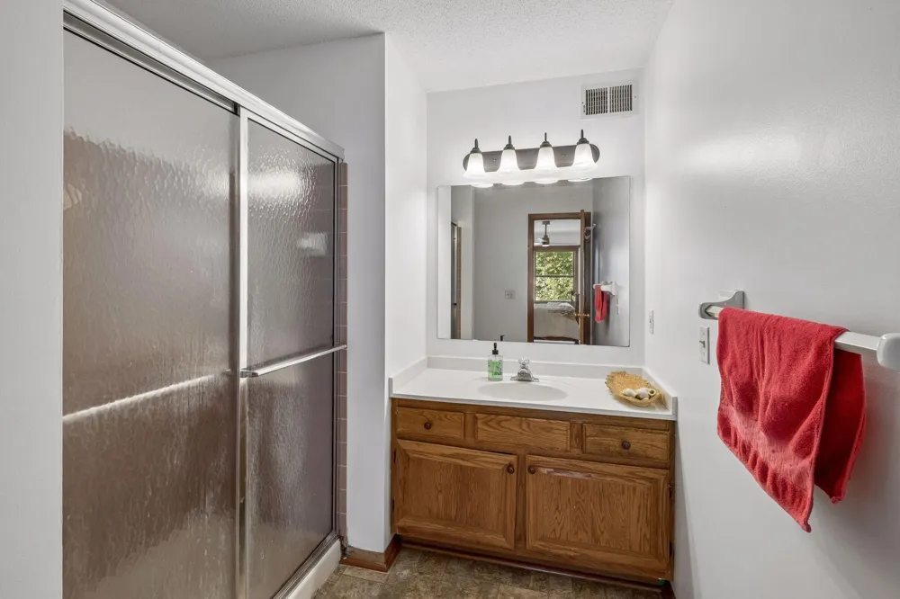 11081 Oregon Curve Bloomington, MN 55438
