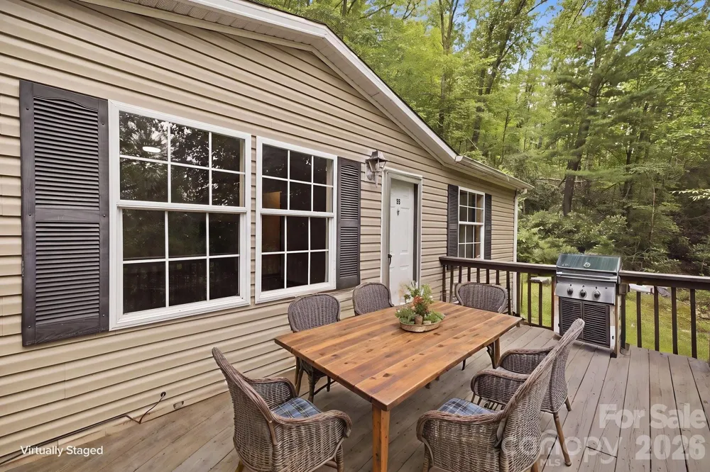 55 Twin Oaks Lane Spruce Pine, NC 28777