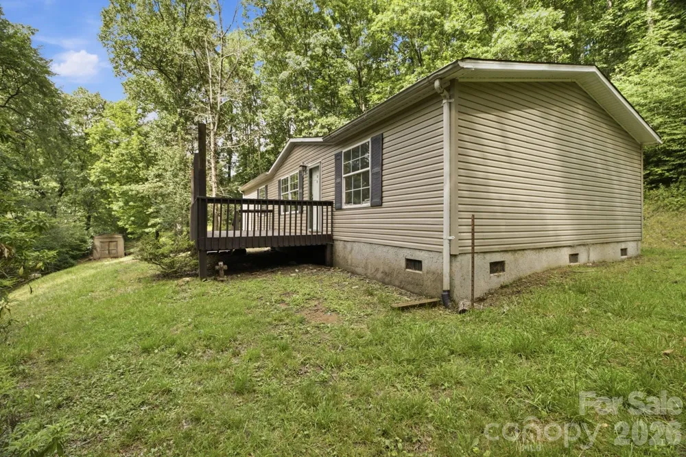 55 Twin Oaks Lane Spruce Pine, NC 28777