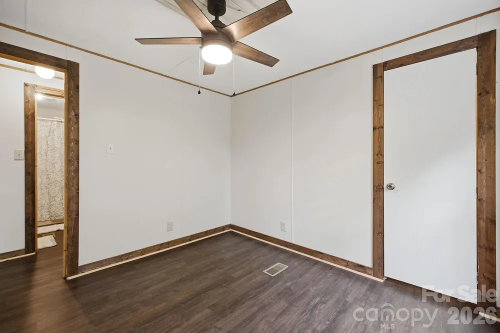 55 Twin Oaks Lane Spruce Pine, NC 28777