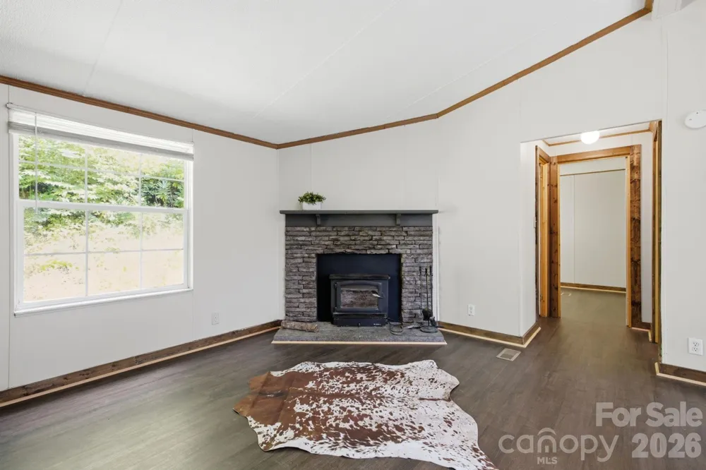 55 Twin Oaks Lane Spruce Pine, NC 28777