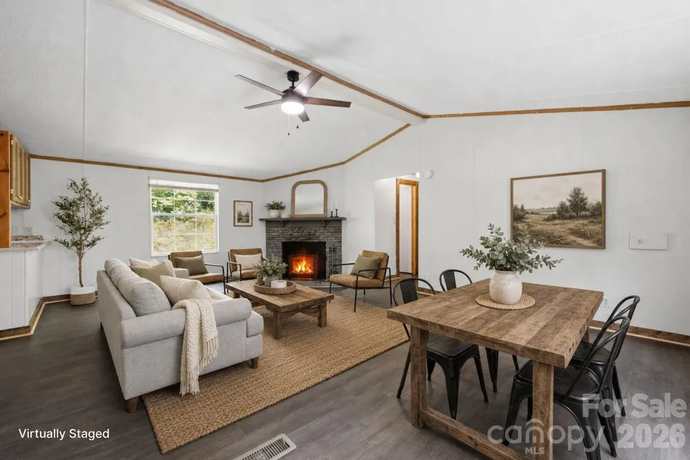 55 Twin Oaks Lane Spruce Pine, NC 28777