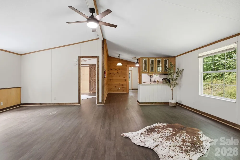 55 Twin Oaks Lane Spruce Pine, NC 28777