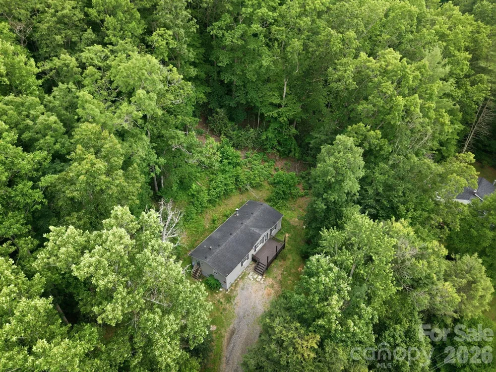 55 Twin Oaks Lane Spruce Pine, NC 28777