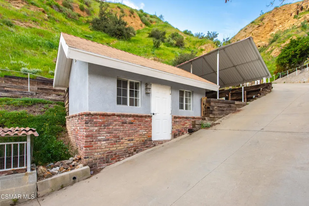 12141 Wildwood Trail Kagel Canyon, CA 91342