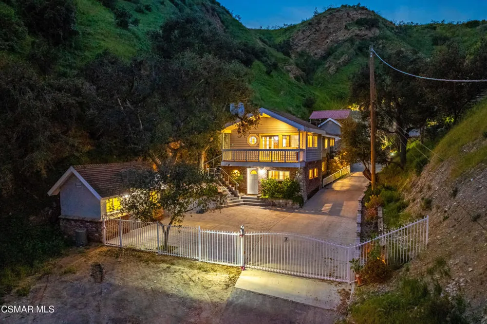 12141 Wildwood Trail Kagel Canyon, CA 91342