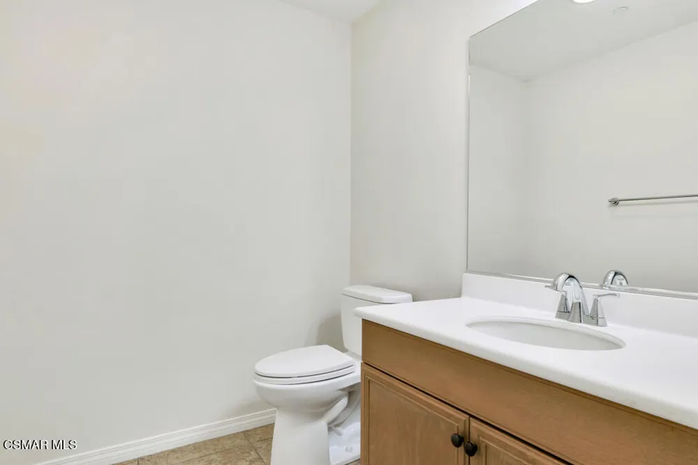 1618 Heywood Street #E Simi Valley, CA 93065