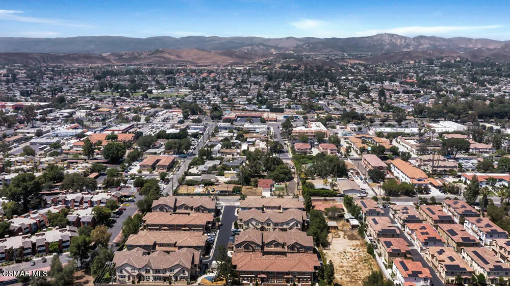 1618 Heywood Street #E Simi Valley, CA 93065