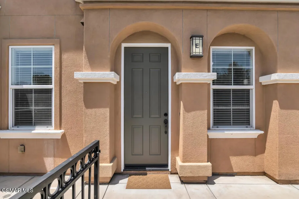 1618 Heywood Street #E Simi Valley, CA 93065