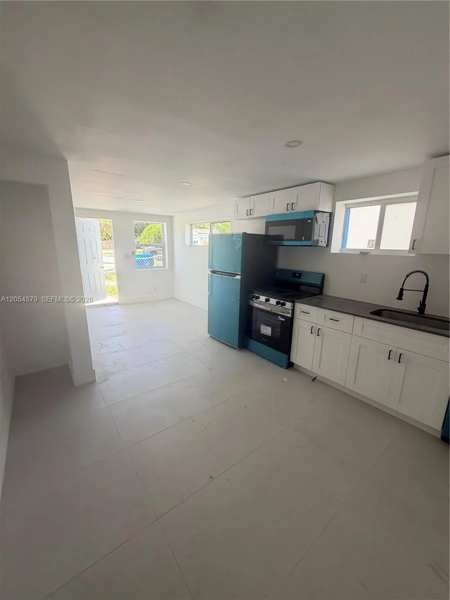 43 Williams Rd #3 West Park, FL 33023