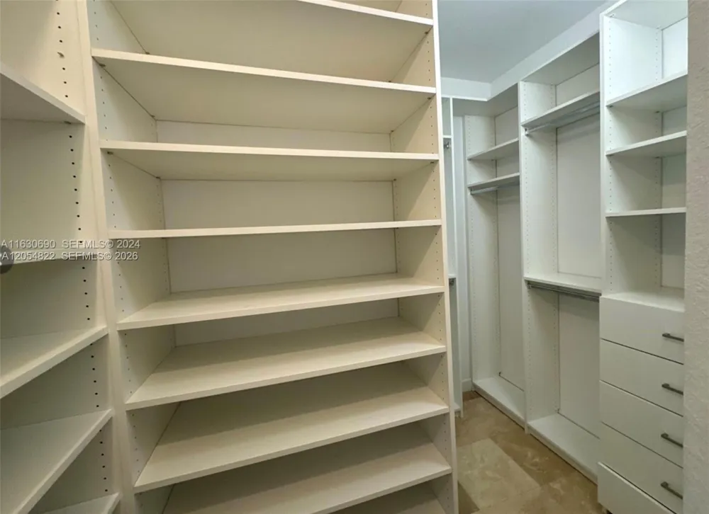 7563 NW 112th Pl Doral, FL 33178