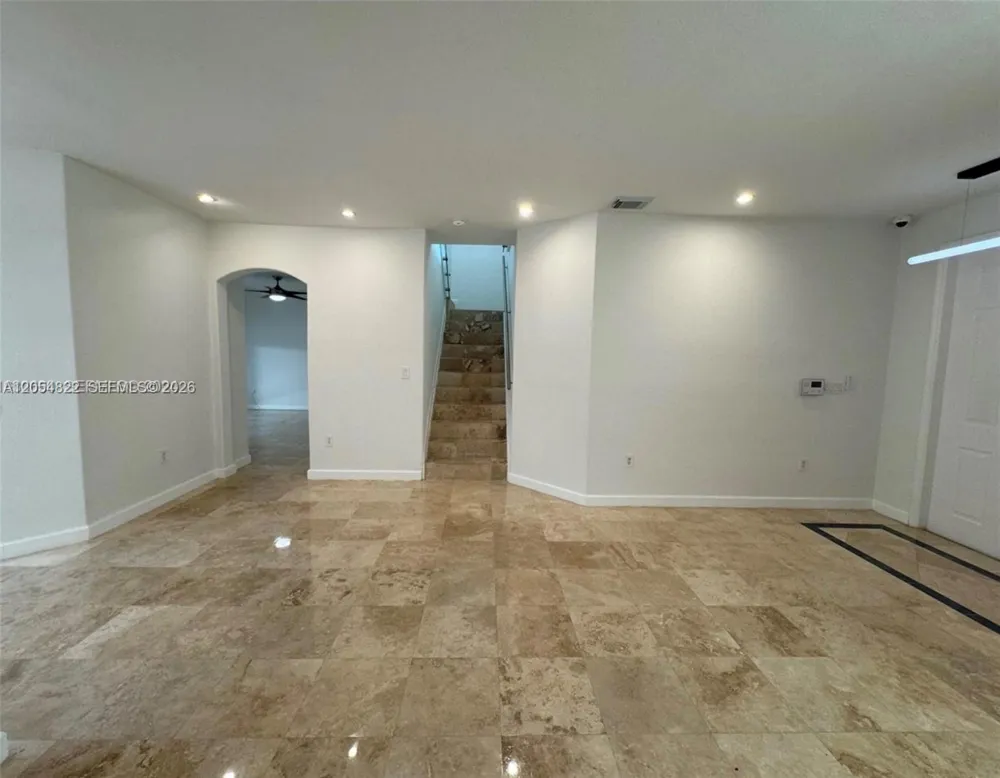 7563 NW 112th Pl Doral, FL 33178
