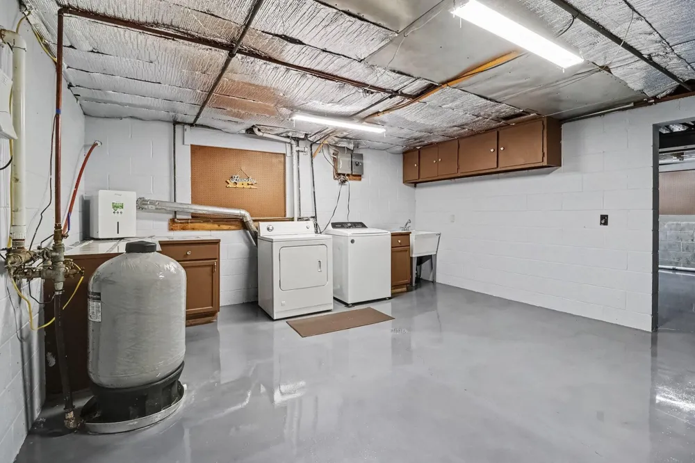 4300 Fruitvale Road Montague, MI 49437